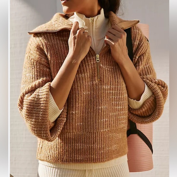 Varley Ridley Half Zip NWT - Picture 2 of 3